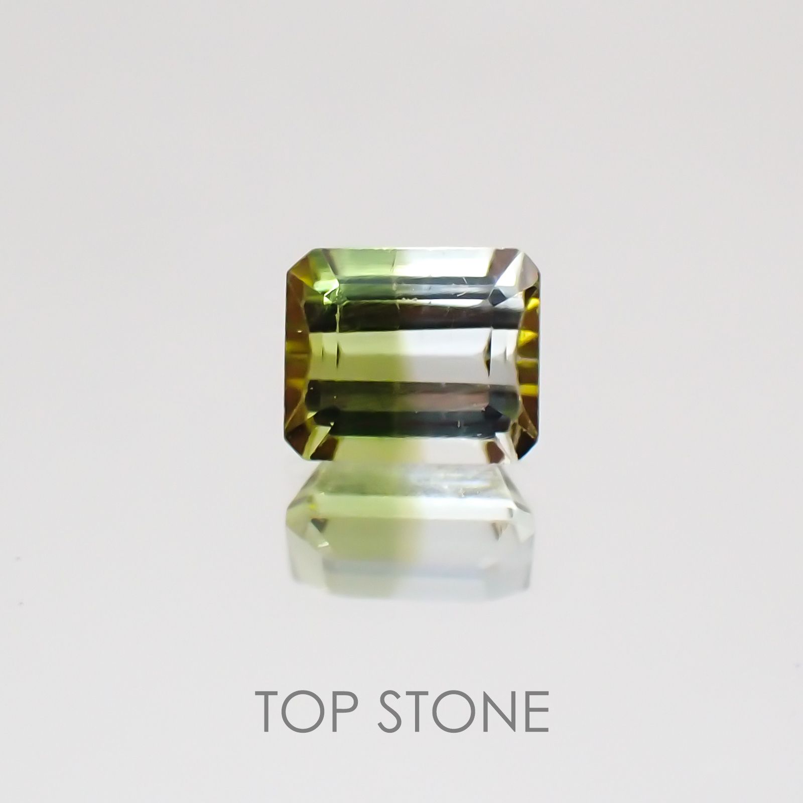 バイカラートルマリン ブラジル産 ルース 0.48ct[20128997]4.7×3.9mm前後