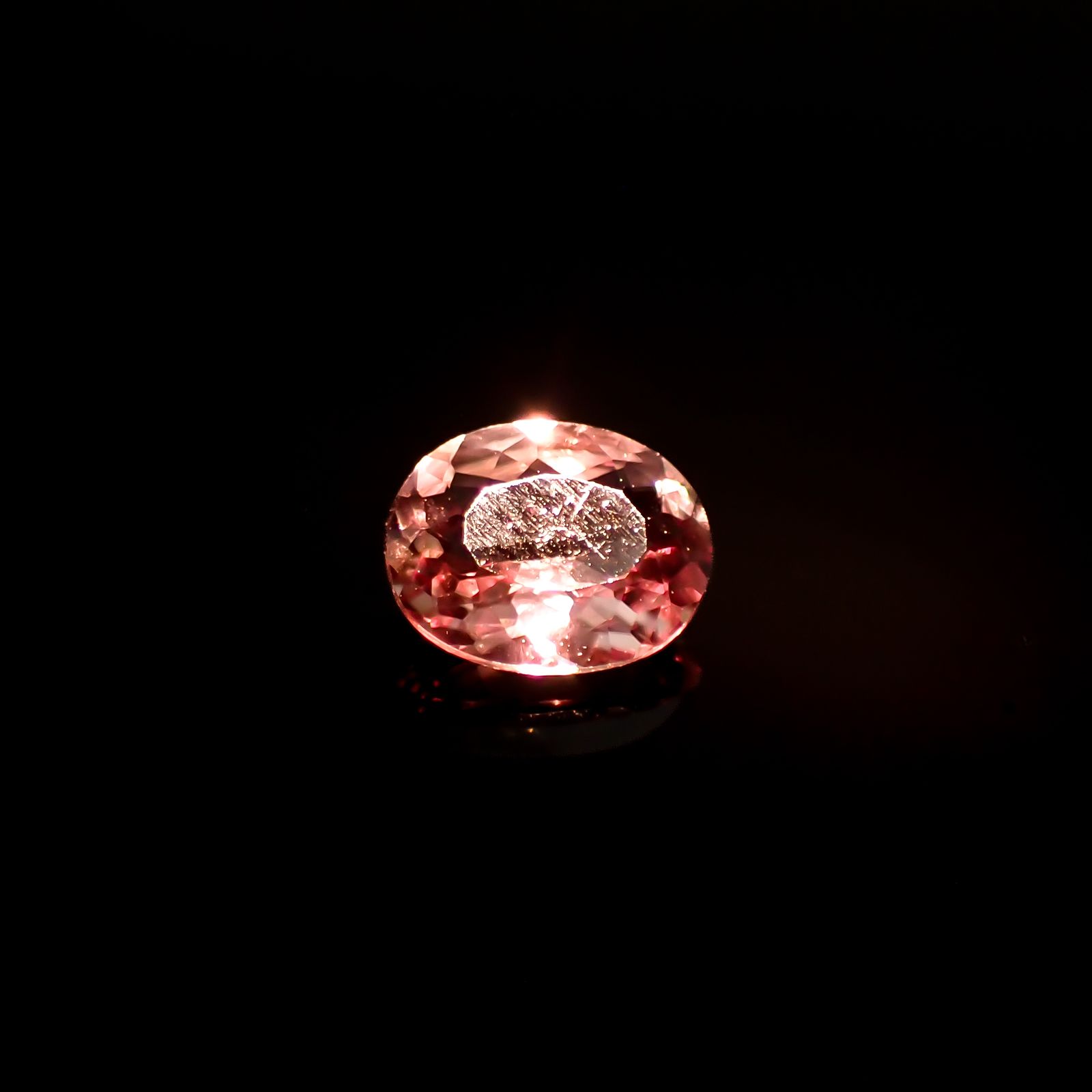 カラーシフト ピンクダイアスポア アフガニスタン産 0.63ct[240326993]6.3x5.1mm前後