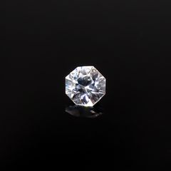 ◇オクタゴンカット◇カラーレスジルコン(宝石名ホワイト・ジルコン)スリランカ/カンボジア産 識別済 0.83ct / 5x4.9mm前後 [251231382]