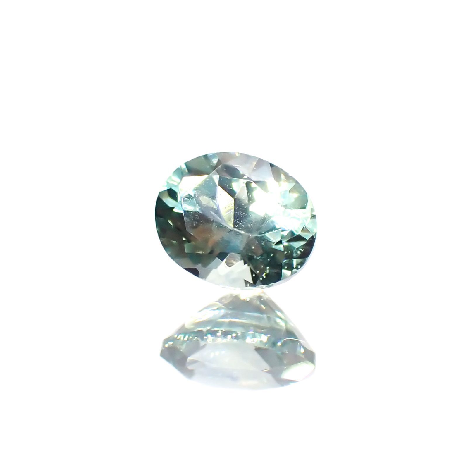 モンタナサファイア(宝石名サファイア)アメリカ・モンタナ州産 0.50ct 識別済[220114015]5.1x4mm前後