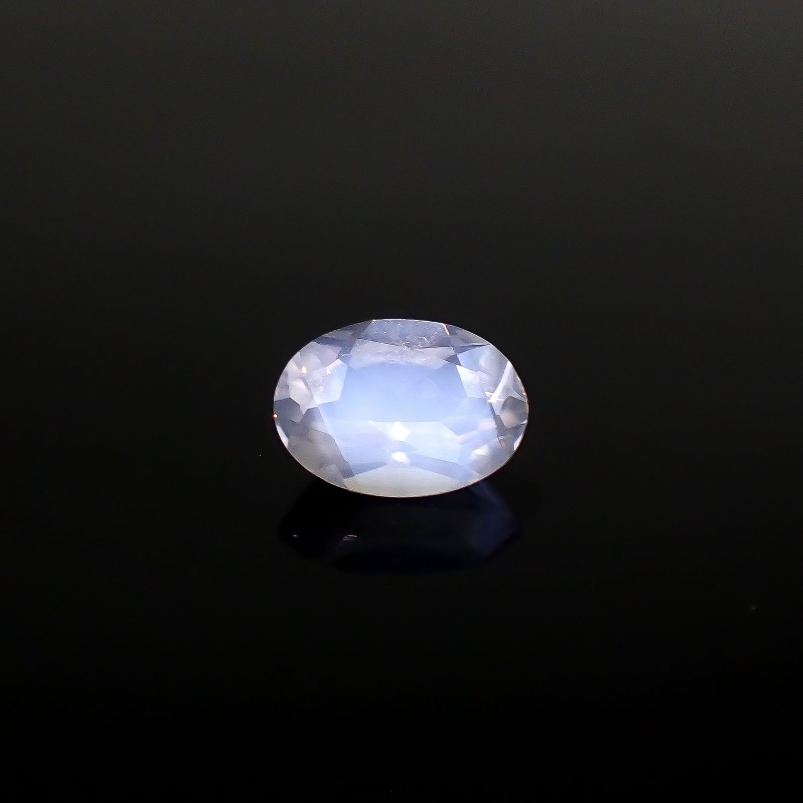 ムーンストーン(宝石名オーソクレース)インド/スリランカ産 0.67ct 識別済[240527730]7.1x5mm前後