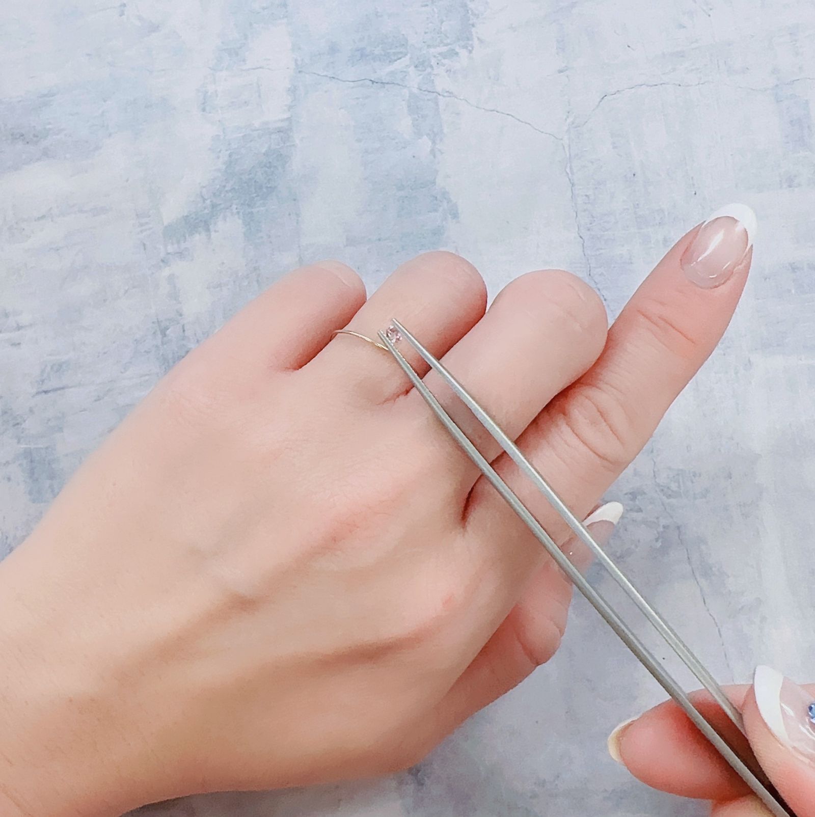 パパラチャサファイア(宝石名サファイア/別名パパラチャ・サファイア)スリランカ産 0.073ct ソ付(日独)[221219643]2.85x2.1mm前後