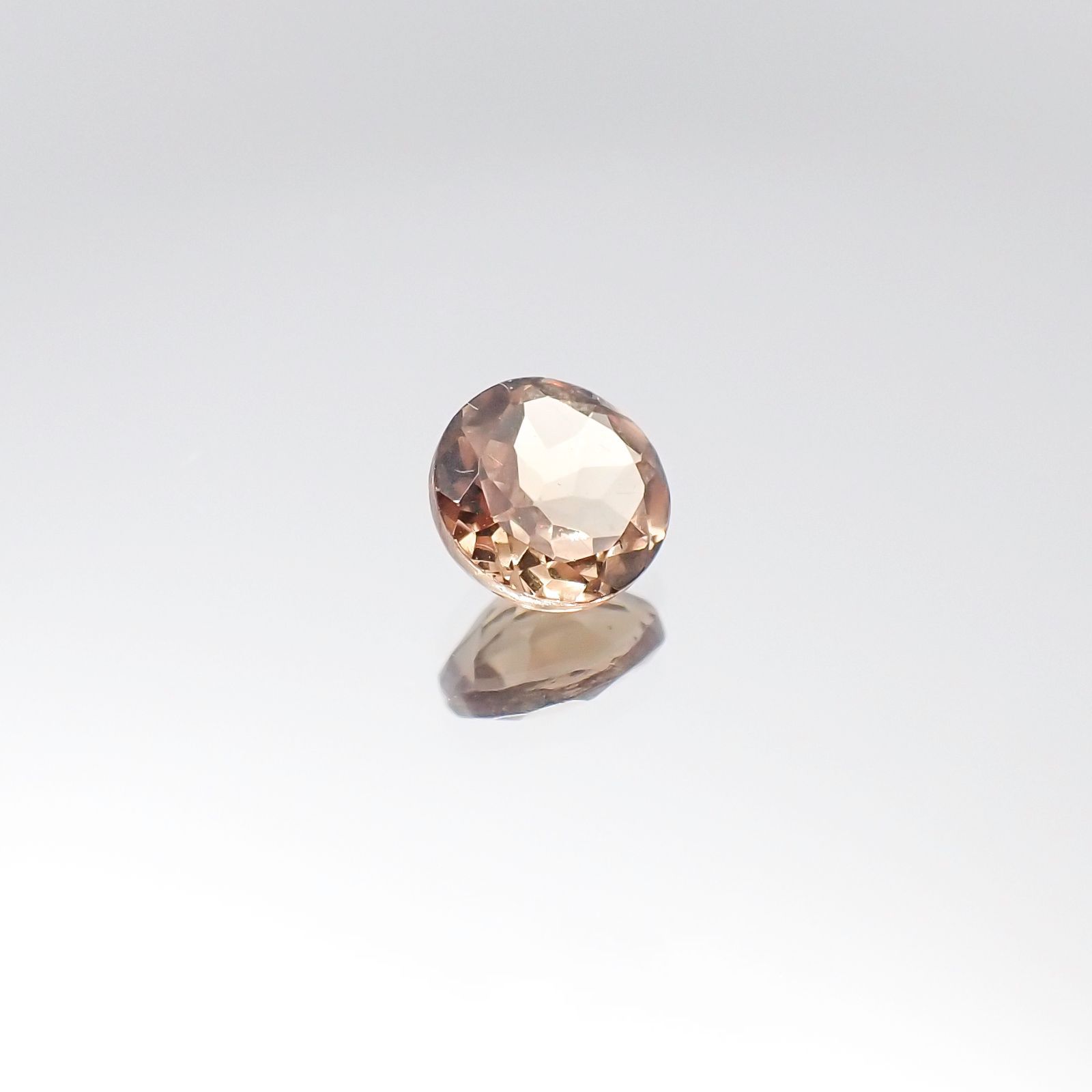 カラーチェンジマラヤガーネット(宝石名ガーネット)タンザニア・マヘンゲ産 0.58ct 識別済[230823057]5x5mm前後