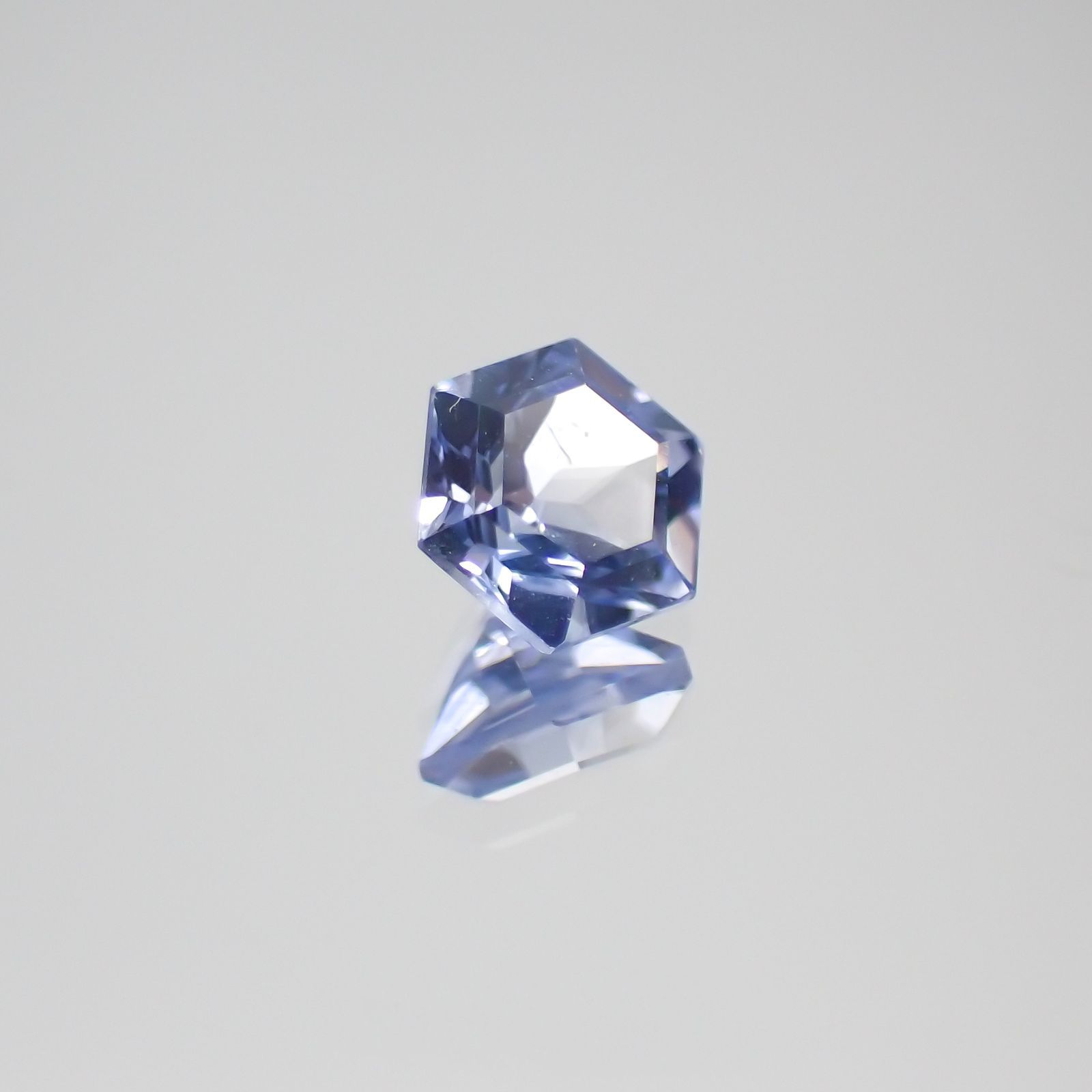 ◇ヘキサゴンカット◇サファイアSA(宝石名サファイア) マダガスカル産 0.29ct 識別済[210611056]3.5×3.5mm前後