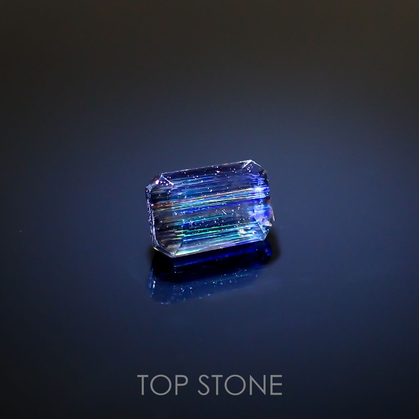 レインボースキャポライト ブラジル産 ルース 0.59ct[210711529]5.9×3.7mm前後