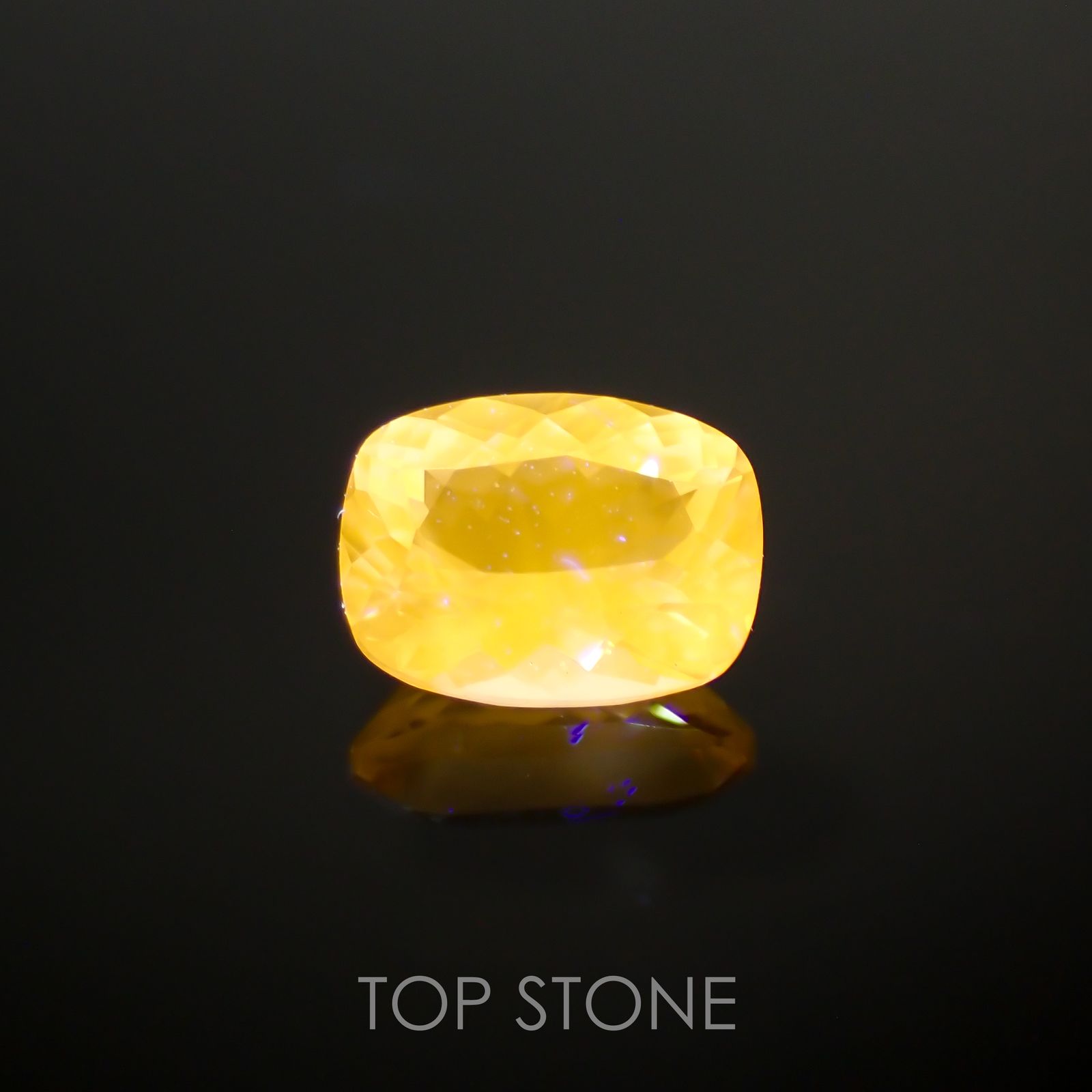 マリアライトフルオレッセンス(宝石名パープル・スキャポライト) スリランカ産 0.28ct 識別済[21019557]4.9×3.8mm前後