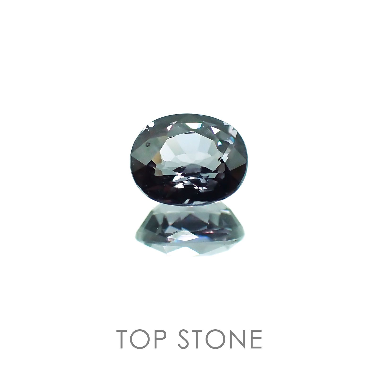 カラーチェンジガーネット(アレキタイプ) マダガスカル・ベキリー産 ルース 0.77ct[20117348]5.8×4.7mm前後