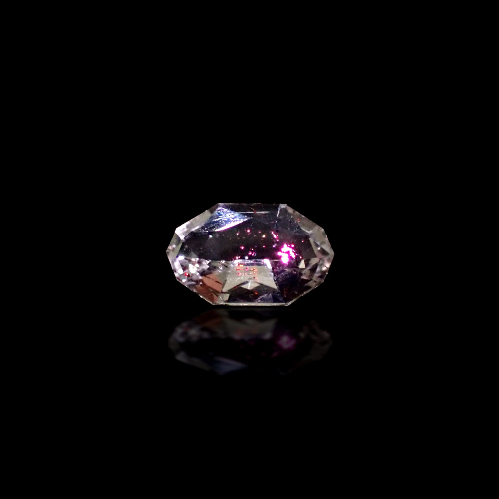 ◇カスタムカット◇ティンカーベルクォーツ ブラジル産 1.18ct[240628171]9.6x5.9mm前後