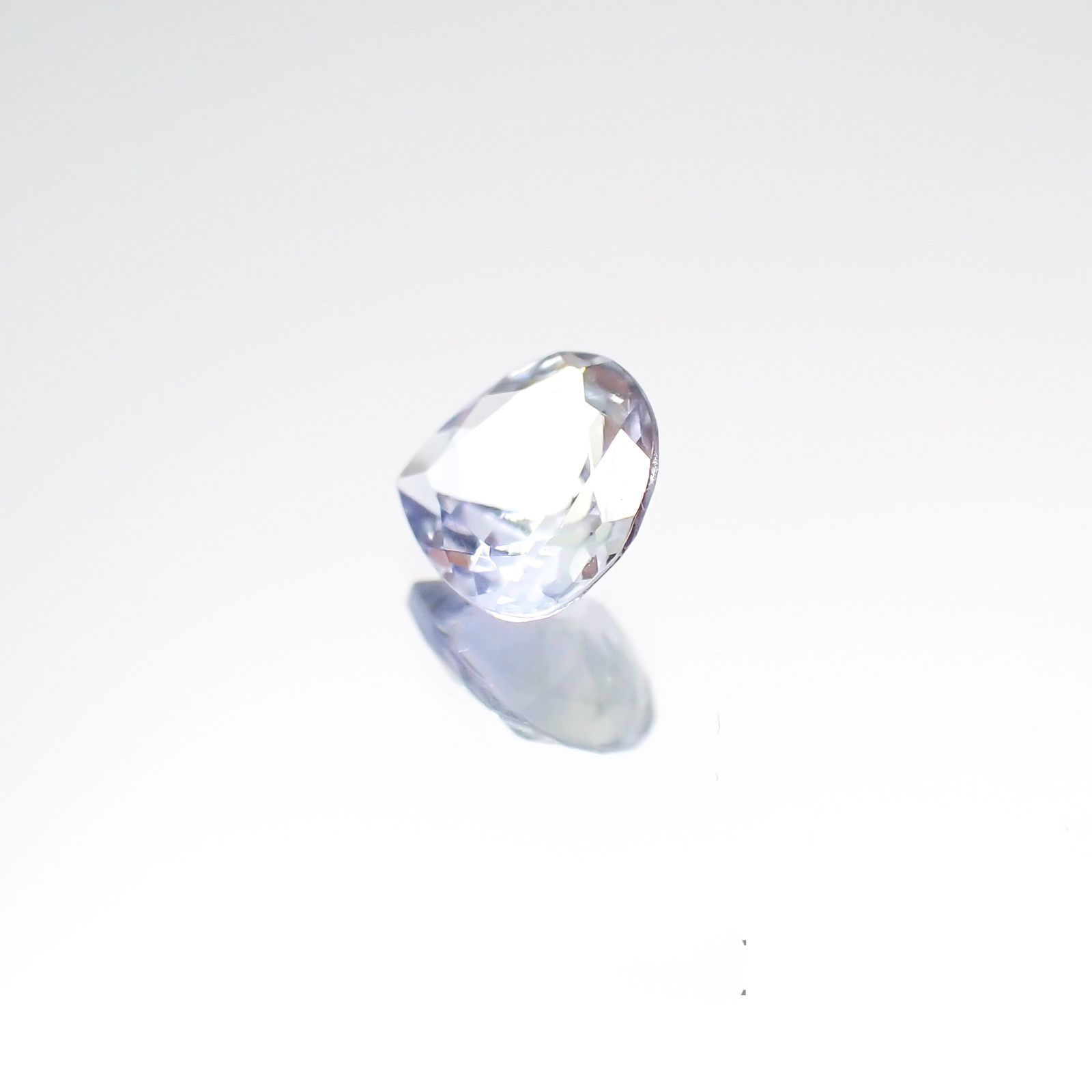 バイカラータンザナイト(宝石名タンザナイト)タンザニア産 0.42ct 識別済[231024012]5.1x5.1mm前後