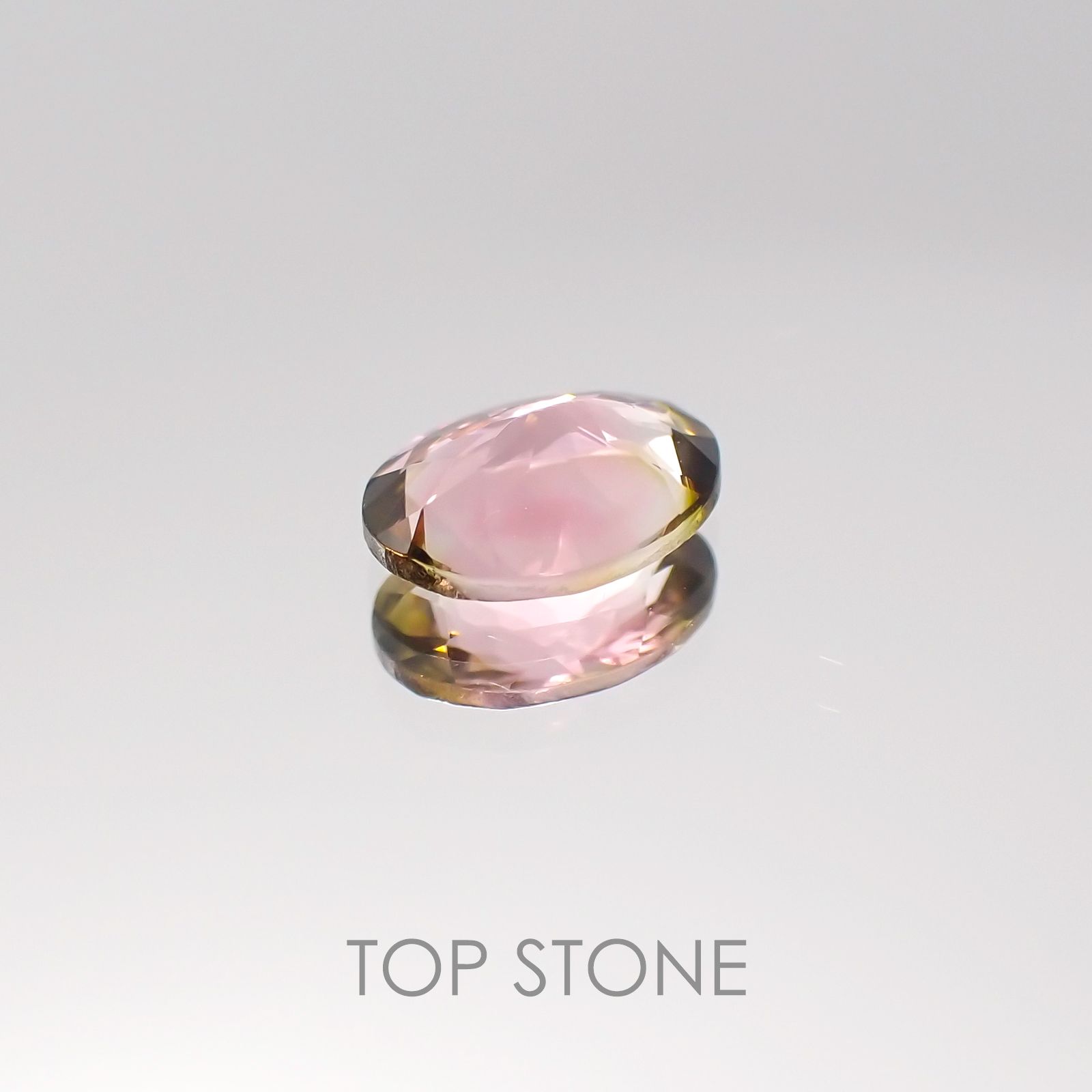 バイカラートルマリン ブラジル産 ルース 0.67ct[20106803]6.8×5mm前後