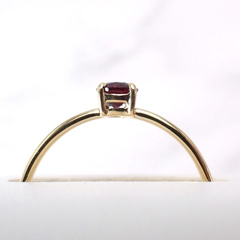 リング空枠：石留め▶アントヒルガーネット（お客様製作例）