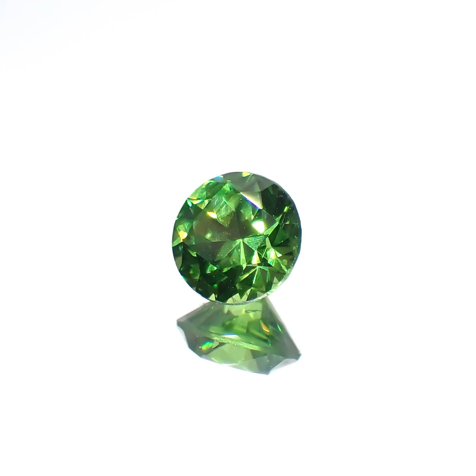 デマントイドガーネット ロシア産 0.26ct[231224558]3.8x3.8mm前後