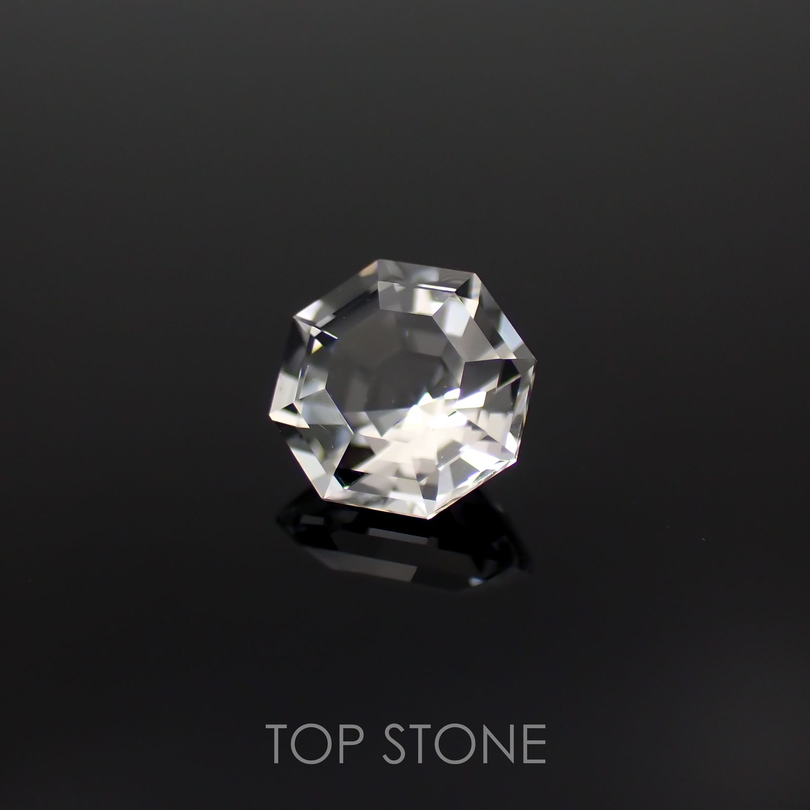◇オクタゴンカット◇レムリアンシードクリスタル(保証シール付き) ブラジル産 0.79ct[221018290]6x5.9mm前後