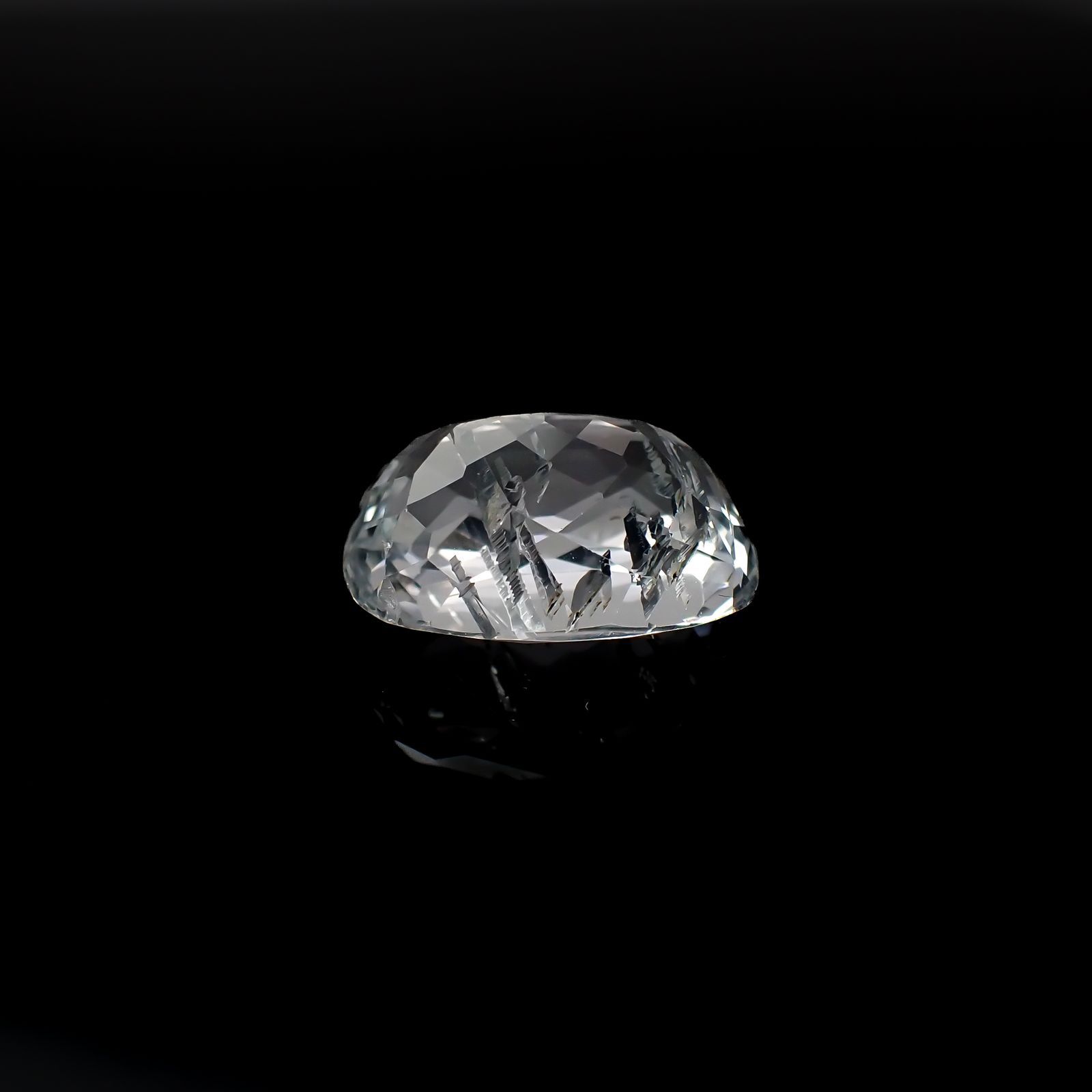 ニードルイントパーズ(チューブイントパーズ) ブラジル産 17.03ct[221018518]17x12.6mm前後