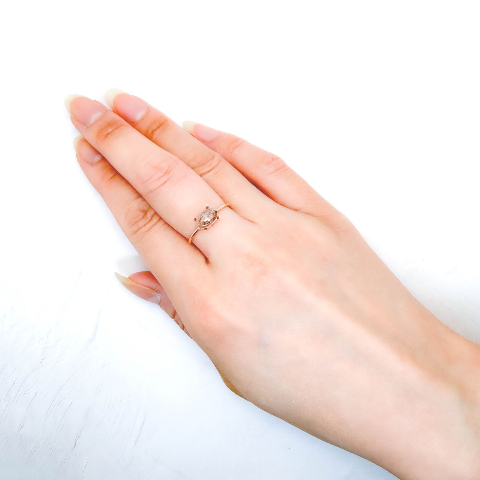 レインボーラティスサンストーン オーストラリア産 1.00ct / 7.8x5mm前後 [260632530]