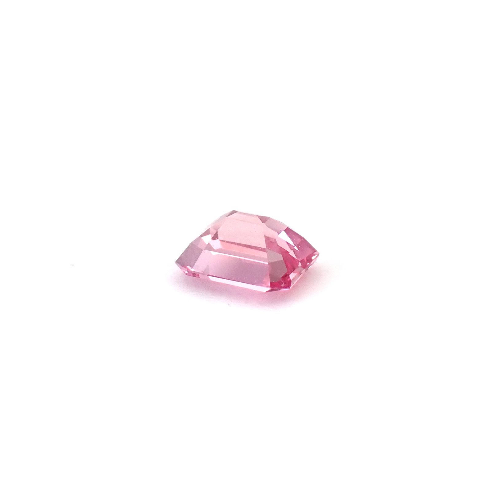 パパラチャサファイア(宝石名サファイア/別名パパラチャ・サファイア)スリランカ産 DGL鑑付 0.278ct / 4x3.21mm前後 [260632264]