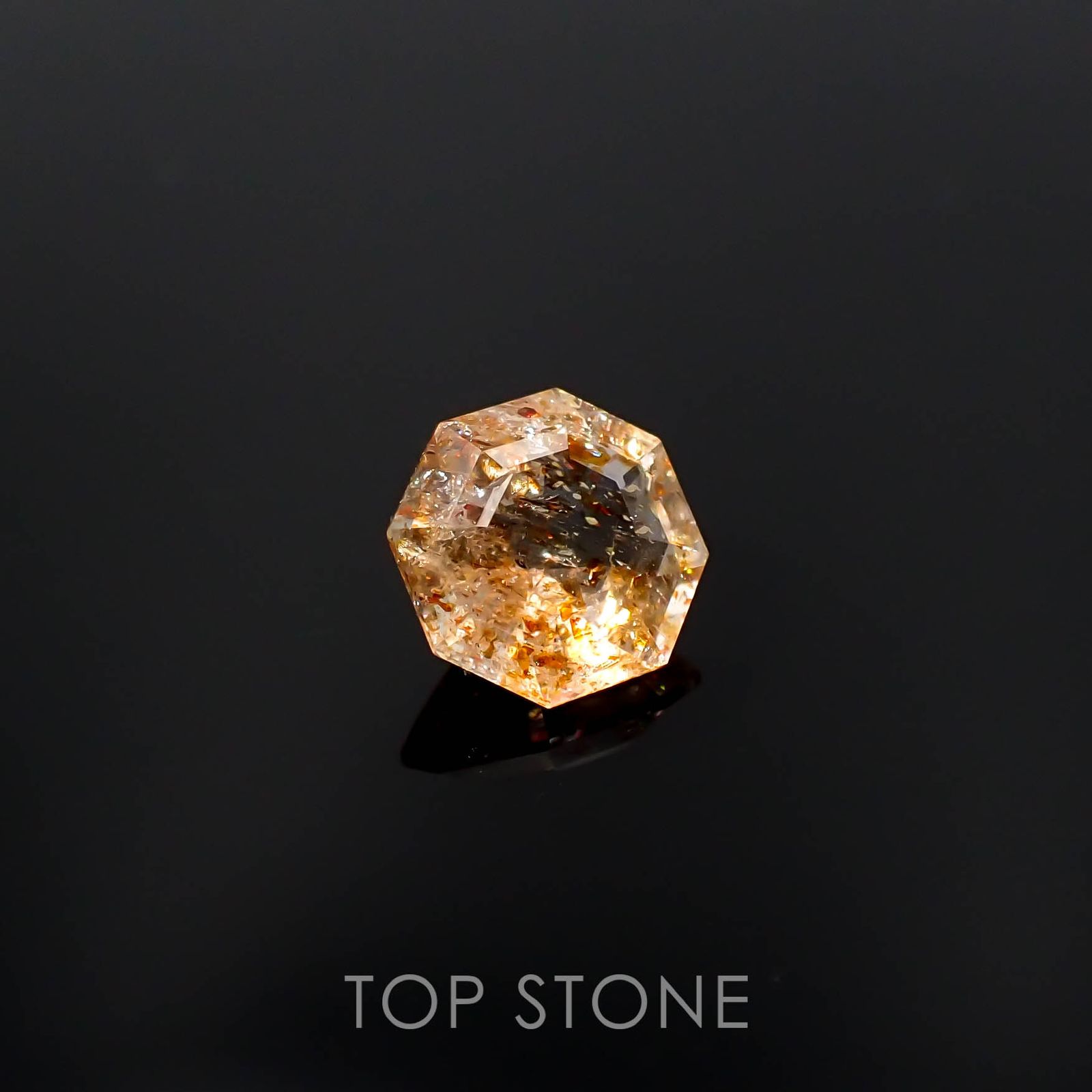 ◇オクタゴンカット◇イリュージョンサンストーン タンザニア産 0.88ct[230320950]6.5x6.4mm前後