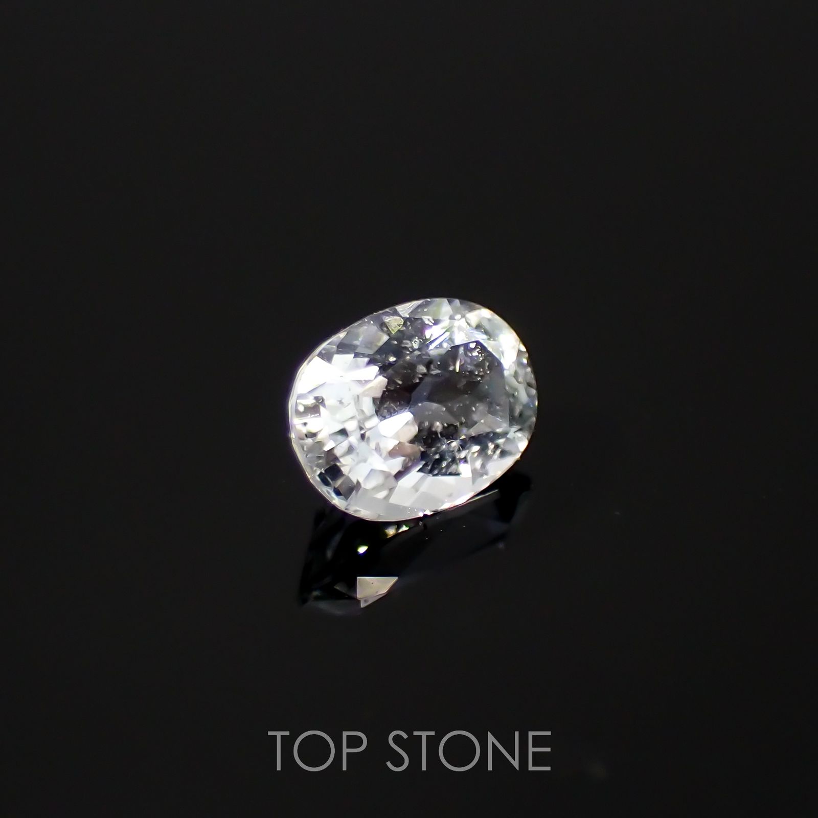 ジェレメジェバイト(宝石名エレメジェバイト)ナミビア産 0.33ct 識別済[220616459]5x3.6mm前後