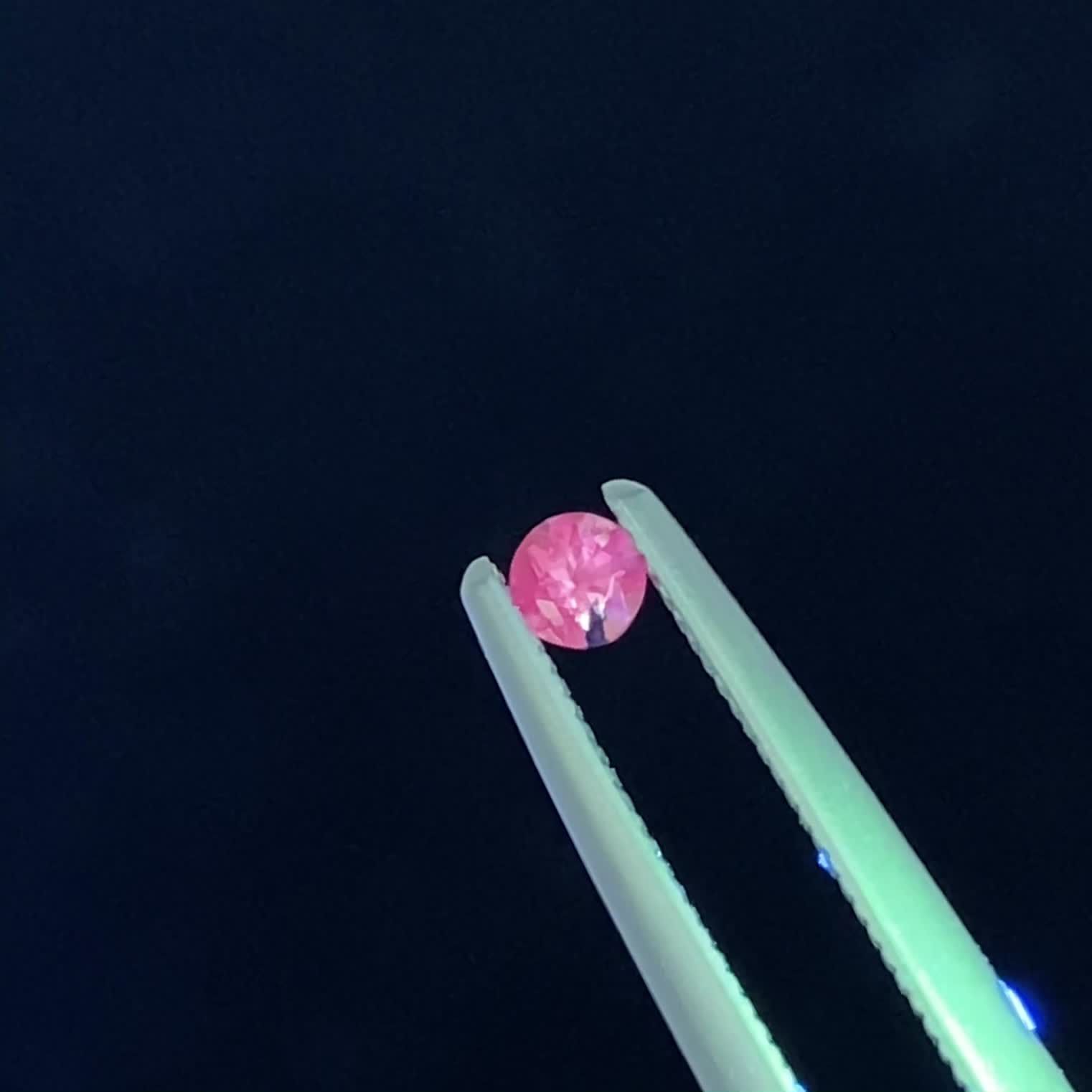 ウィンザーサファイア 非加熱 タンザニア・ウィンザー産 0.096ct