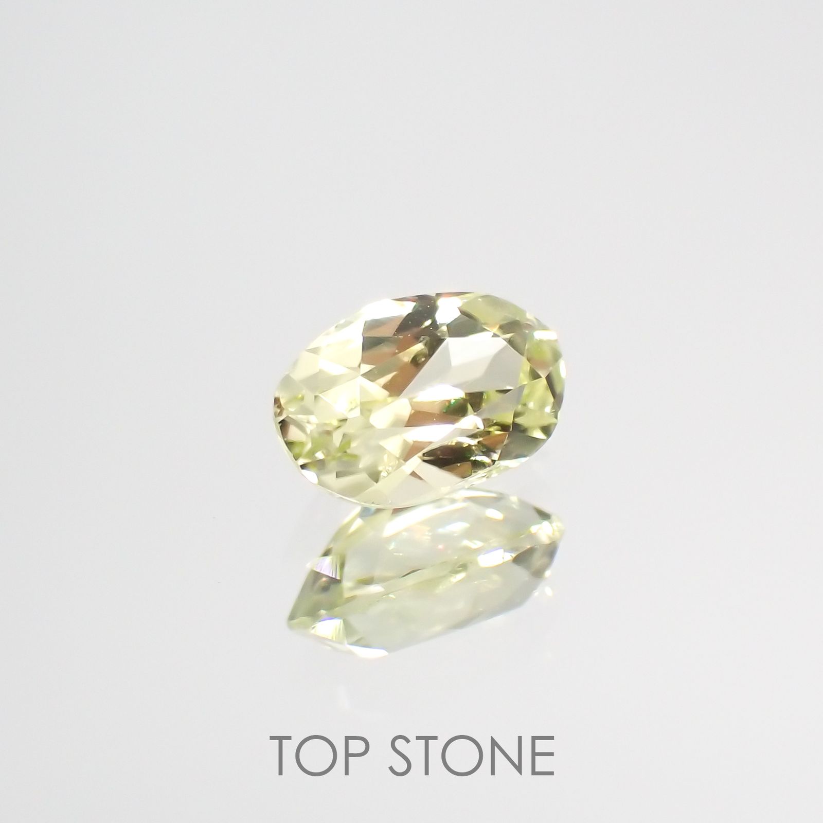シリマナイト(宝石名シリマナイト) インド産 0.55ct 識別済[210810688]6.2×4mm前後