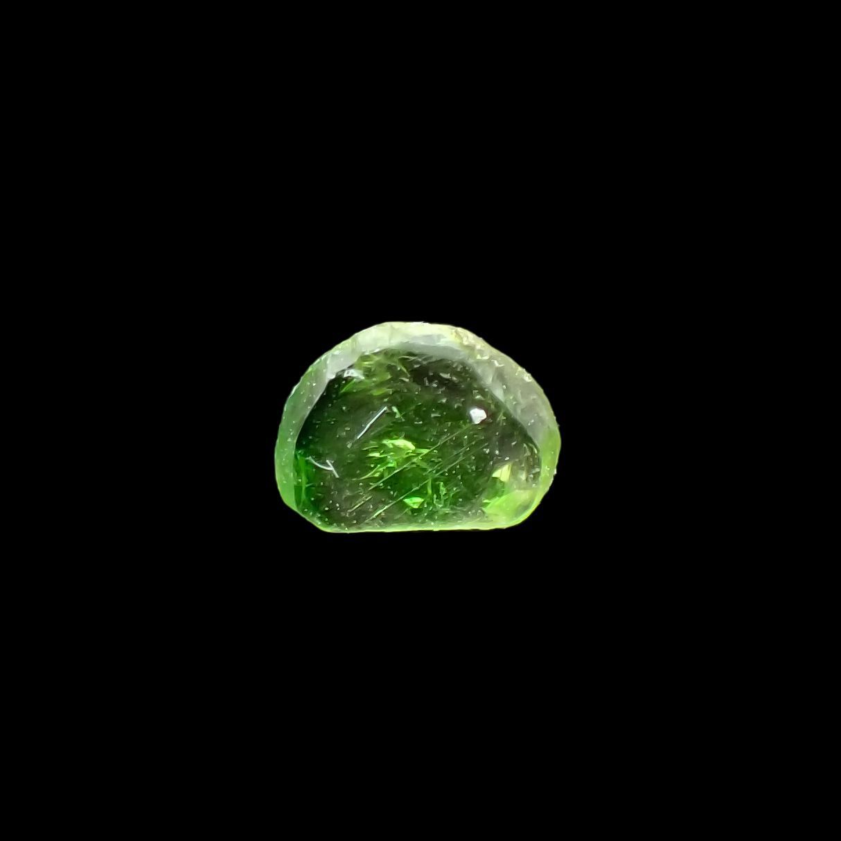 デマントイドガーネット 原石スライス(宝石名デマントイド・ガーネット) 0.26ct 識別済[210812771]4.8×3.4mm前後