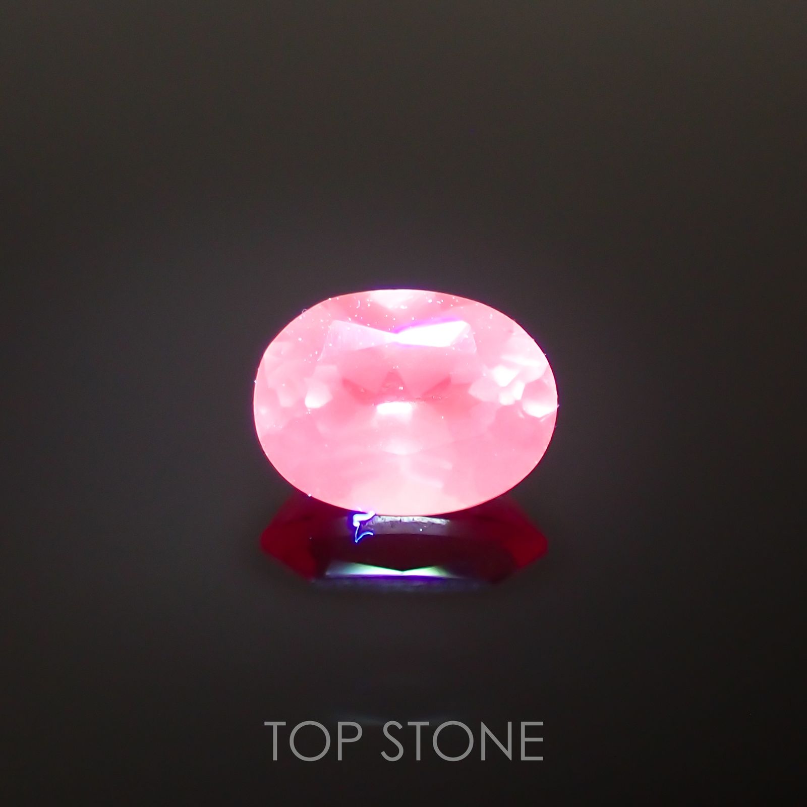 シルキーピンクスピネル(宝石名ピンク・スピネル) タンザニア産 0.58ct 識別済[210812906]5.8×4.2mm前後