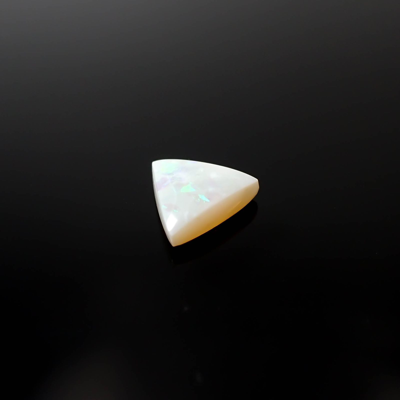 オパール オーストラリア産 0.43ct[240326641]6.7x6.1mm前後