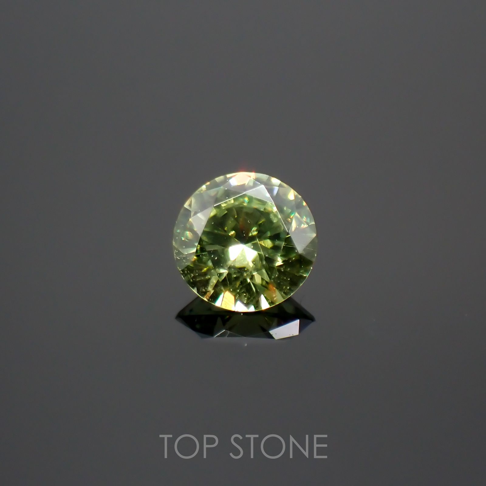 デマントイドガーネット(宝石名デマントイド・ガーネット)ロシア産 0.17ct 識別済[220616478]3.5x3.5mm前後