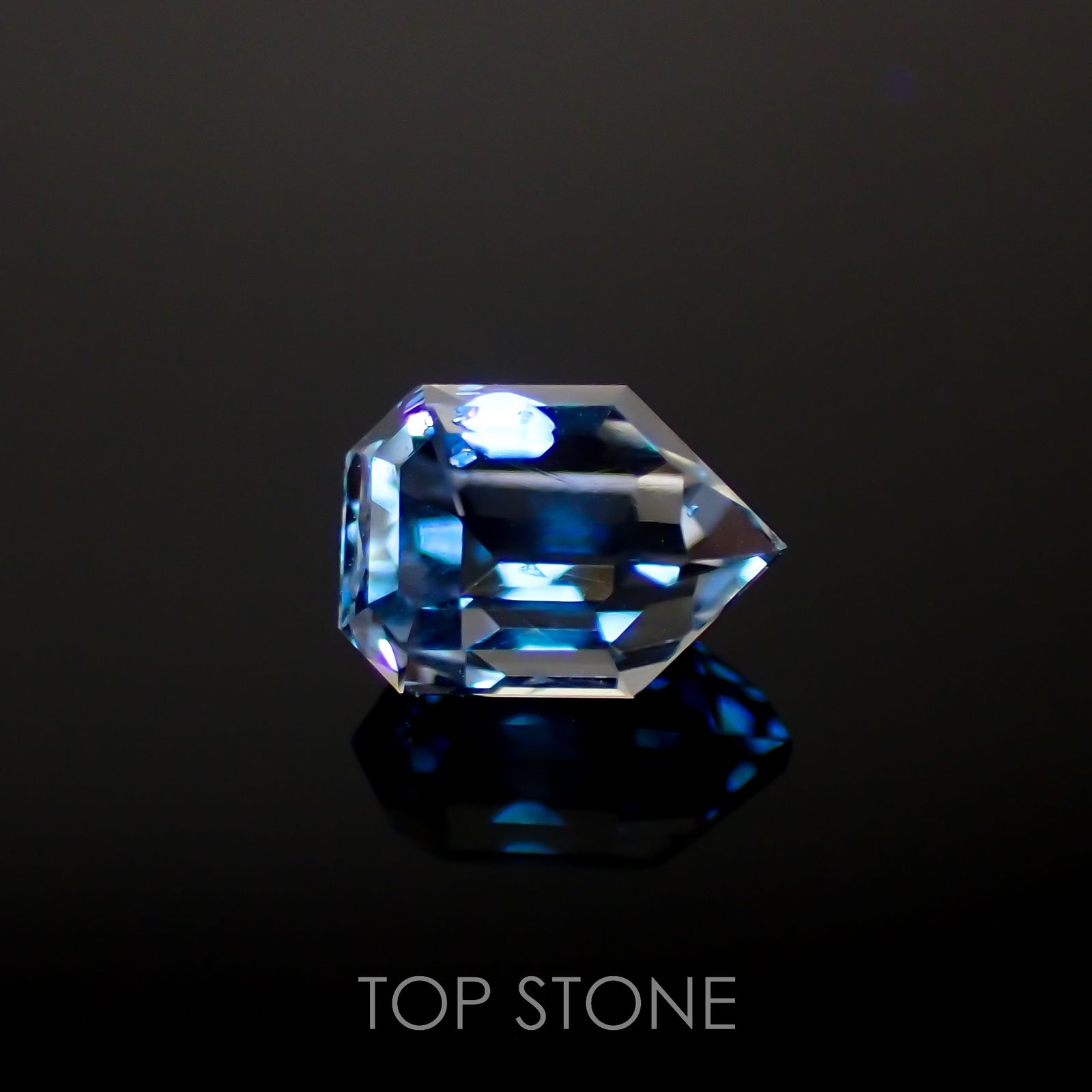 ◇カスタムカット◇オイルインクォーツ パキスタン産 0.59ct[221018541]6.1x4.2mm前後