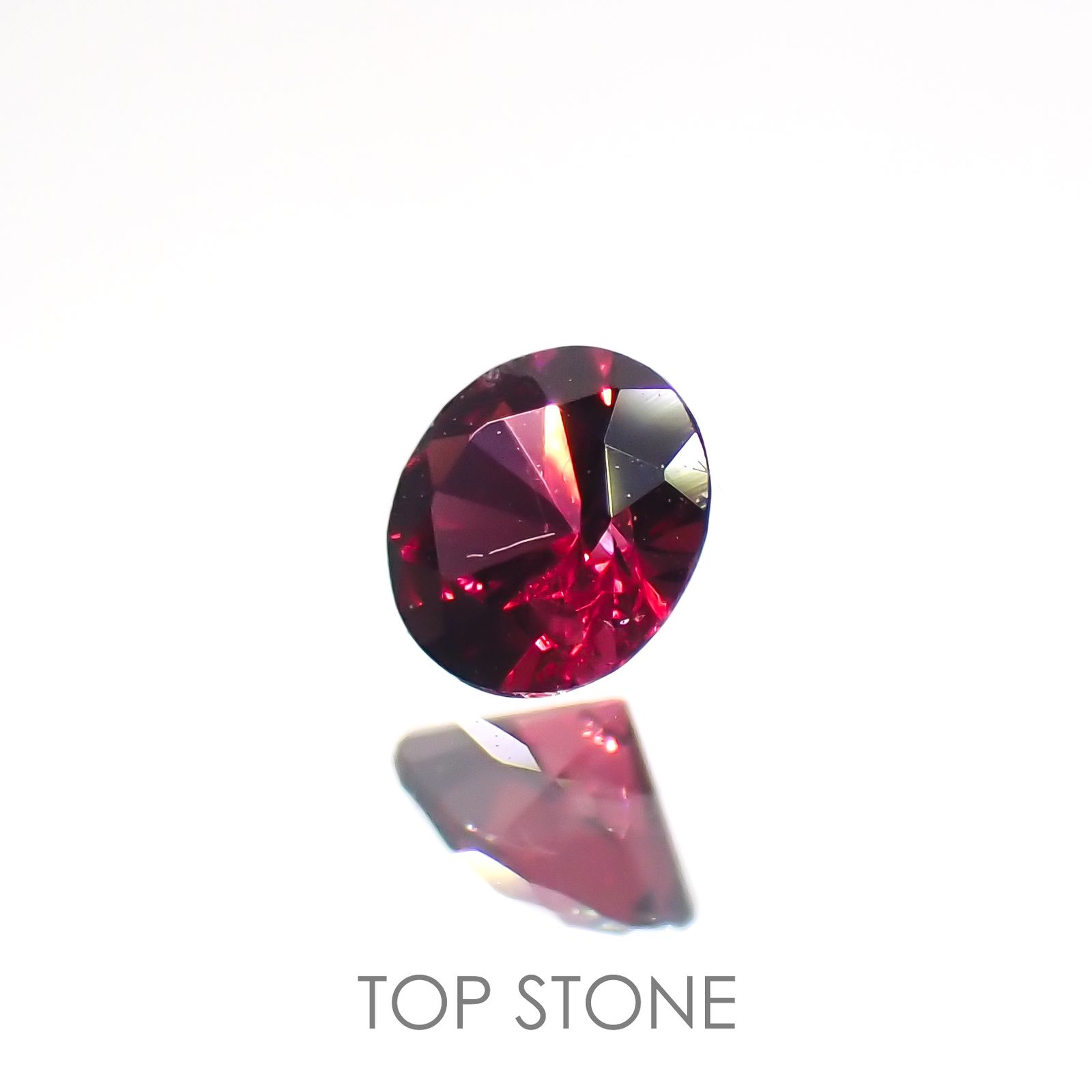 レッドスピネル(宝石名レッド・スピネル)タンザニア産 0.16ct 識別済[220114316]3.3x3.3mm前後