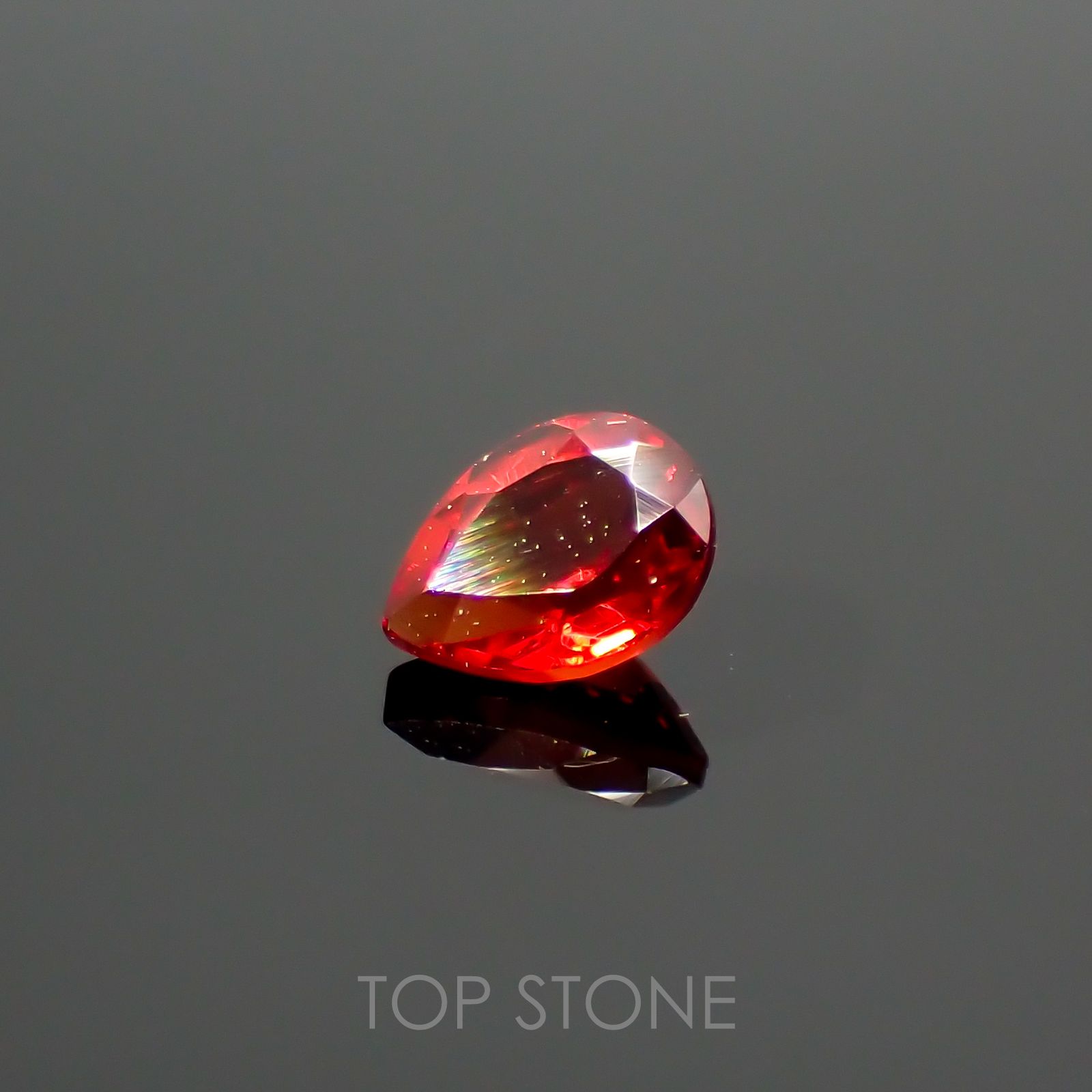 レッドスピネル ビルマ産 ルース 0.2ct[210812855]4×3mm前後