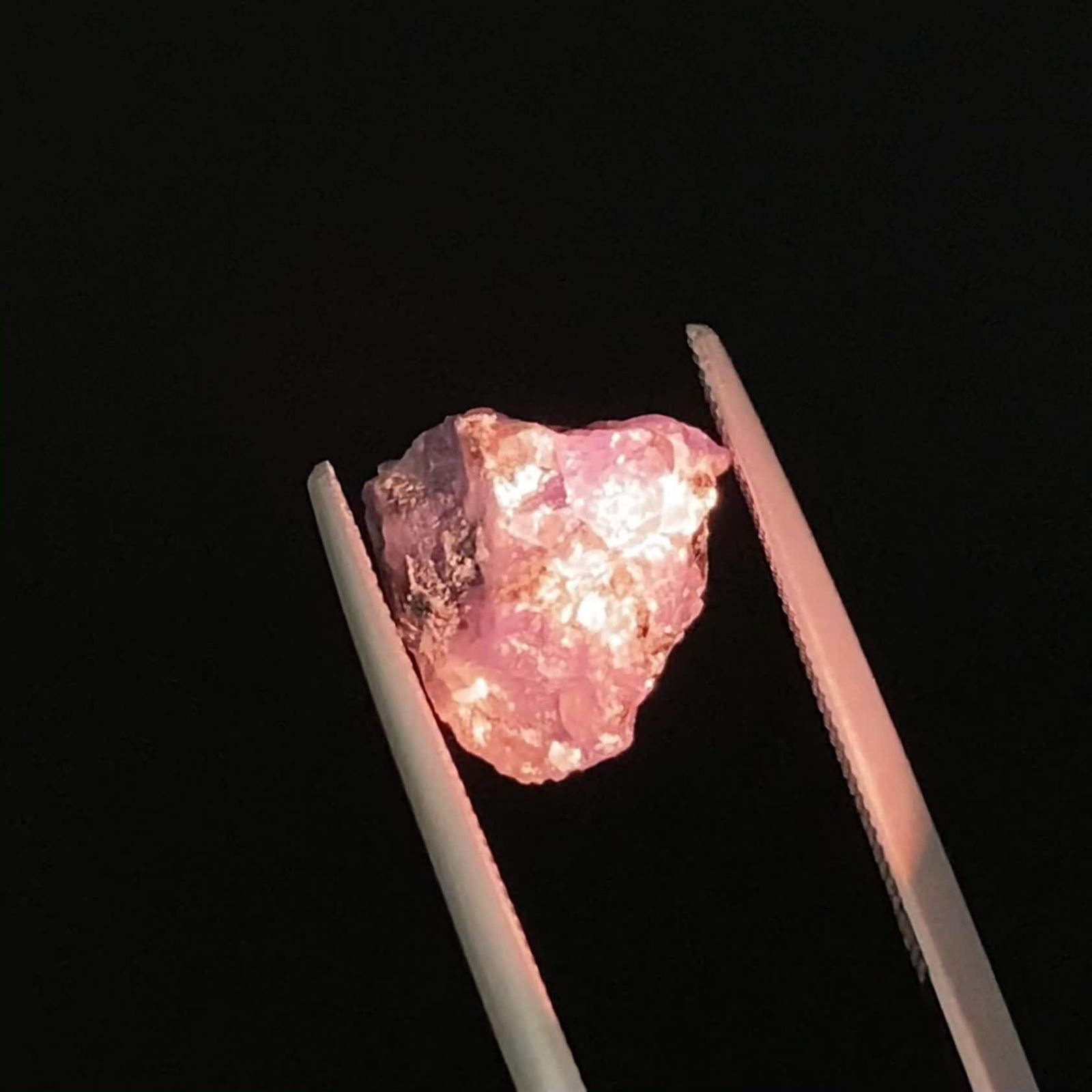 アレキサンドライト 原石 ロシア産 5.41ct / 11.1x10.5mm前後