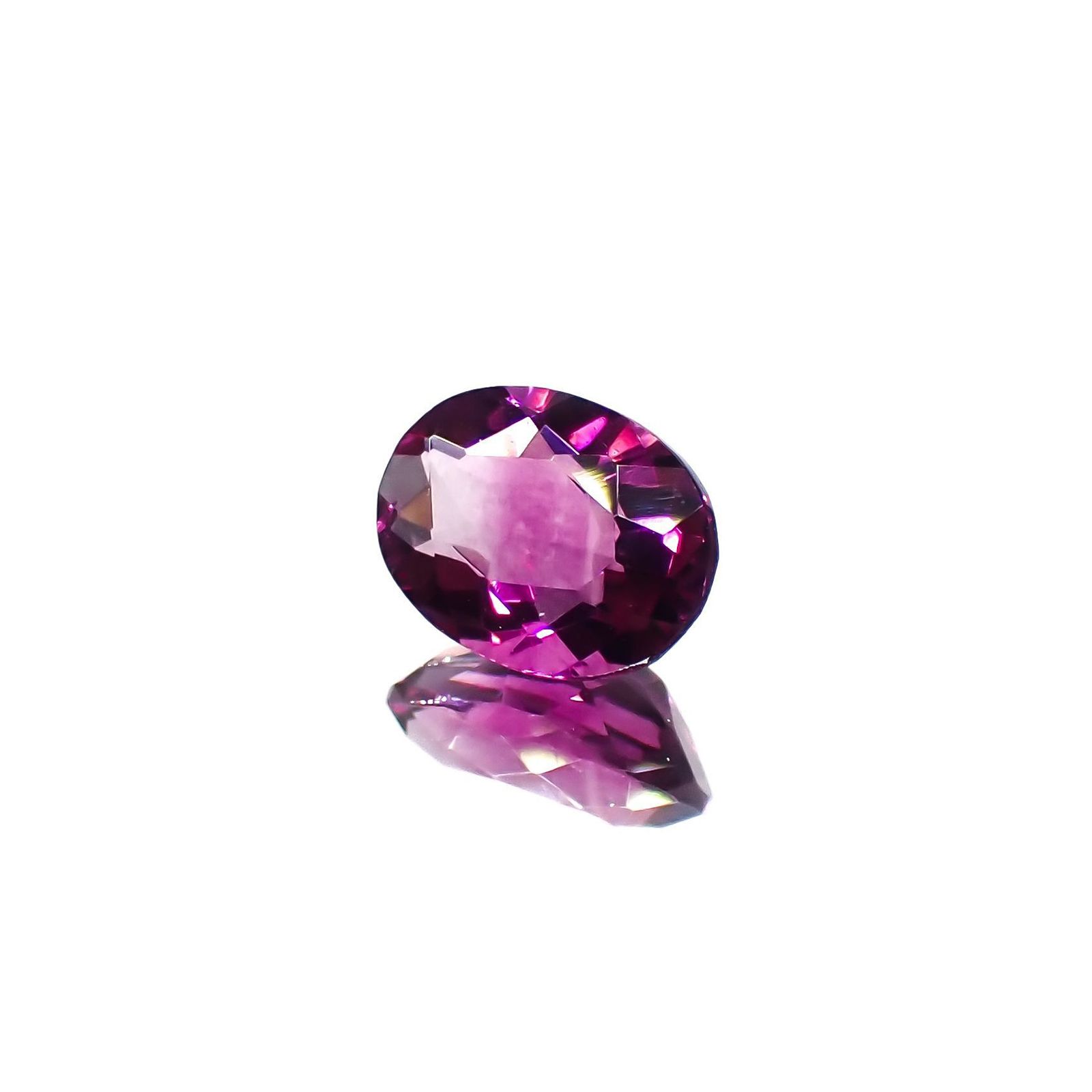 ピンクパープルフローライト 中国産 1.47ct / 8.2x6.2mm前後 [221018442]