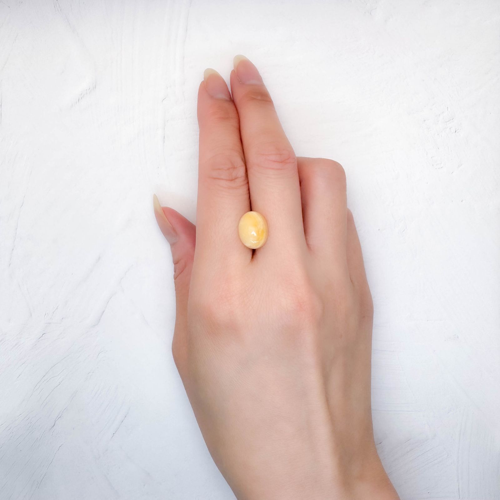 北海道オパール 北海道河東郡鹿追町然別産 4.50ct / 12.4x9.6mm前後 [250830955]