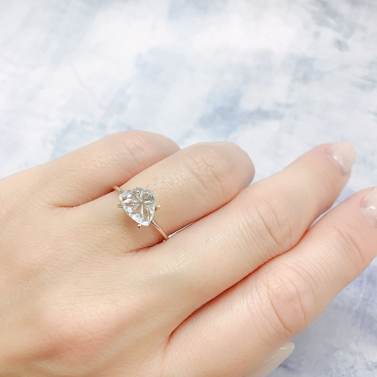 ◇甲州貴石切子Plus Three◇レインボームーンストーン カード付き(宝石名ラブラドライト)マダガスカル産 1.21ct 識別済[220114601]7x8.7mm前後
