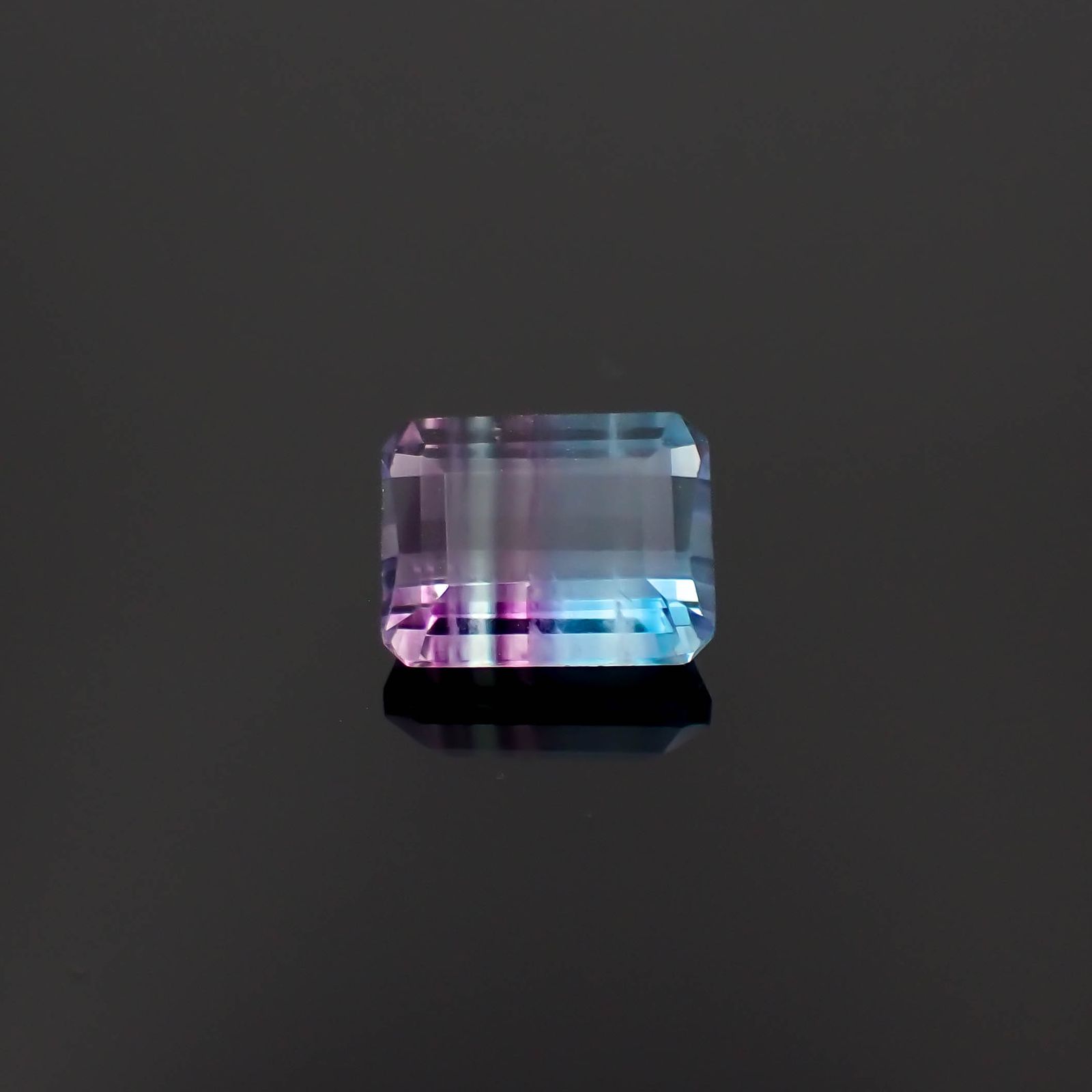 パーティカラーフローライト ブラジル産 2.95ct[230421752]9x7mm前後