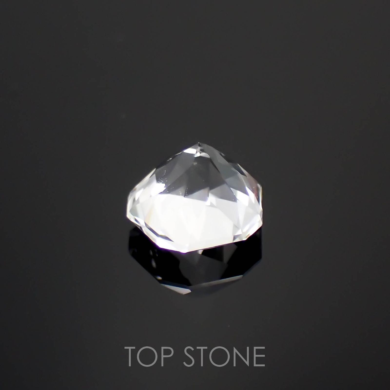 ◇カスタムカット◇ゴッシェナイト(宝石名ゴッシェナイト)ブラジル産 0.61ct 識別済[221219400]5.4x5.5mm前後