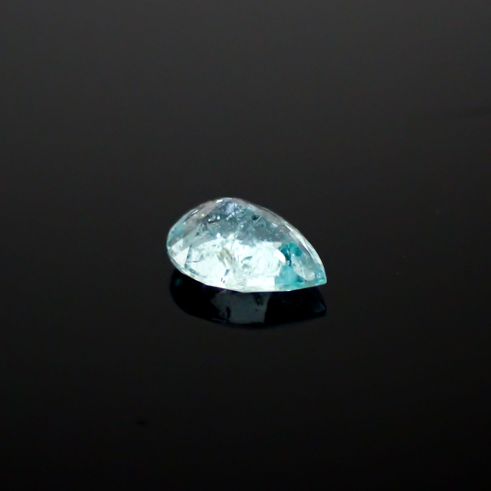 パライバトルマリン ブラジル産 0.33ct[240928744]5.6x4mm前後