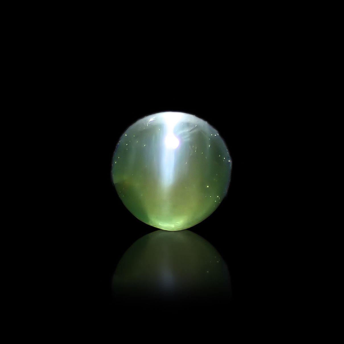 アレキサンドライトキャッツアイ インド産 0.18ct[220114072]3.1x3mm前後