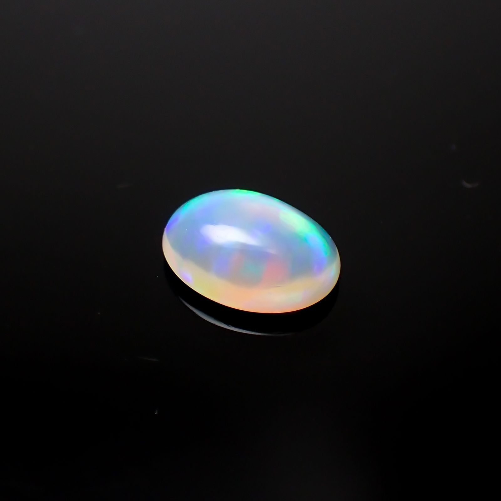 エチオピアオパール エチオピア産 0.90ct[230321042]8.8x6.8mm前後