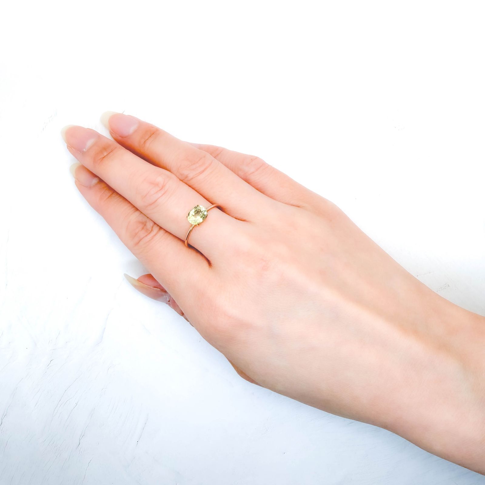 イエローアパタイト メキシコ産 1.16ct / 7x5.6mm前後 [260632464]