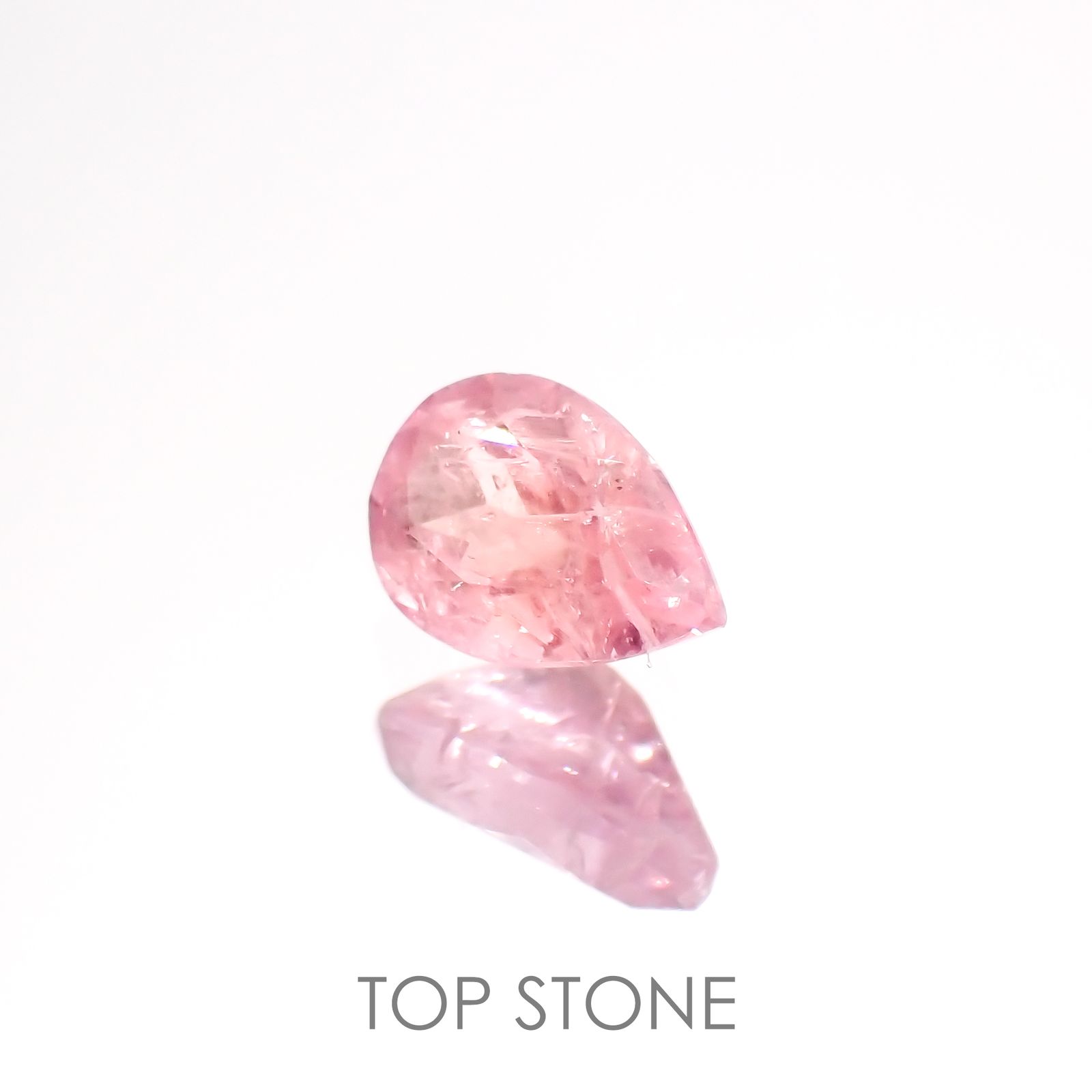 ペツォッタイト(ラズベリル)(宝石名ペツォッタイト)マダガスカル産 0.440ct ソ付(彩珠)[220114340]5.9x4mm前後