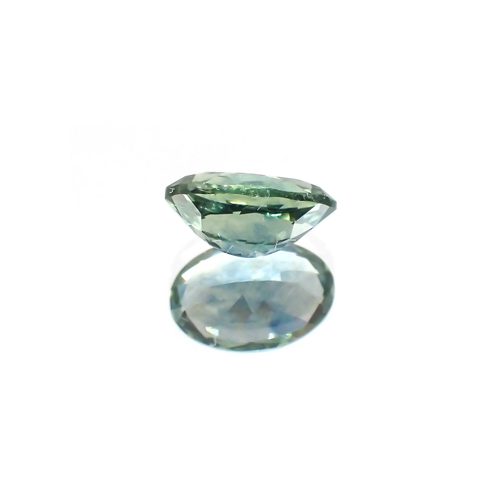 モンタナサファイア(宝石名サファイア) アメリカ・モンタナ州産 0.72ct 識別済[25129304]6.5×4.5mm前後