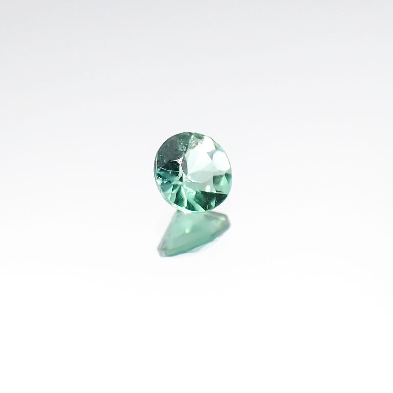 パライバトルマリン(宝石名トルマリン/別名パライバ・トルマリン) ブラジル・パライバ州バターリャ鉱山産 0.12ct 識別済[20096238]3.1×3.1mm前後
