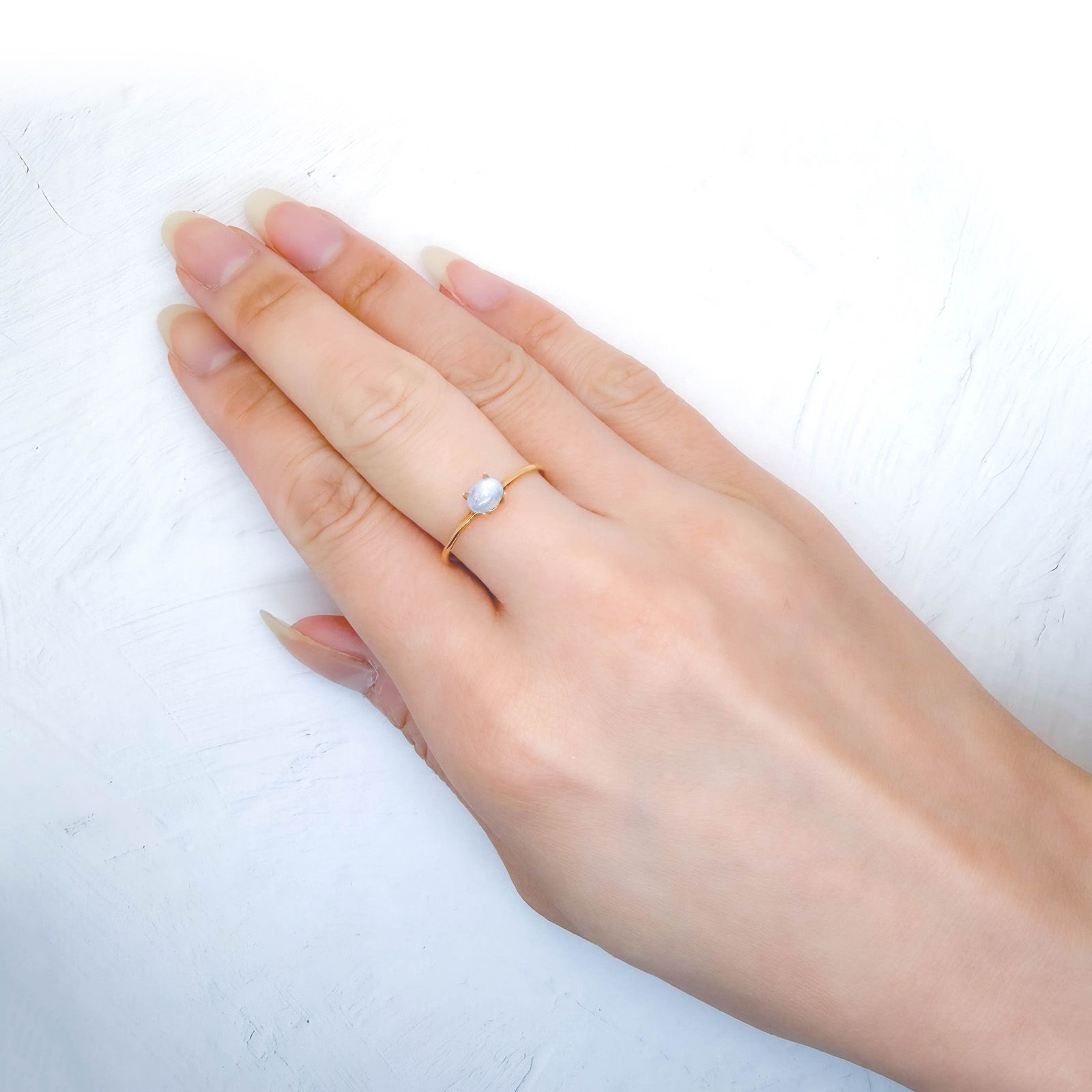 ジルコンキャッツアイ ビルマ産 0.62ct / 5.2x4mm前後 [260832881]