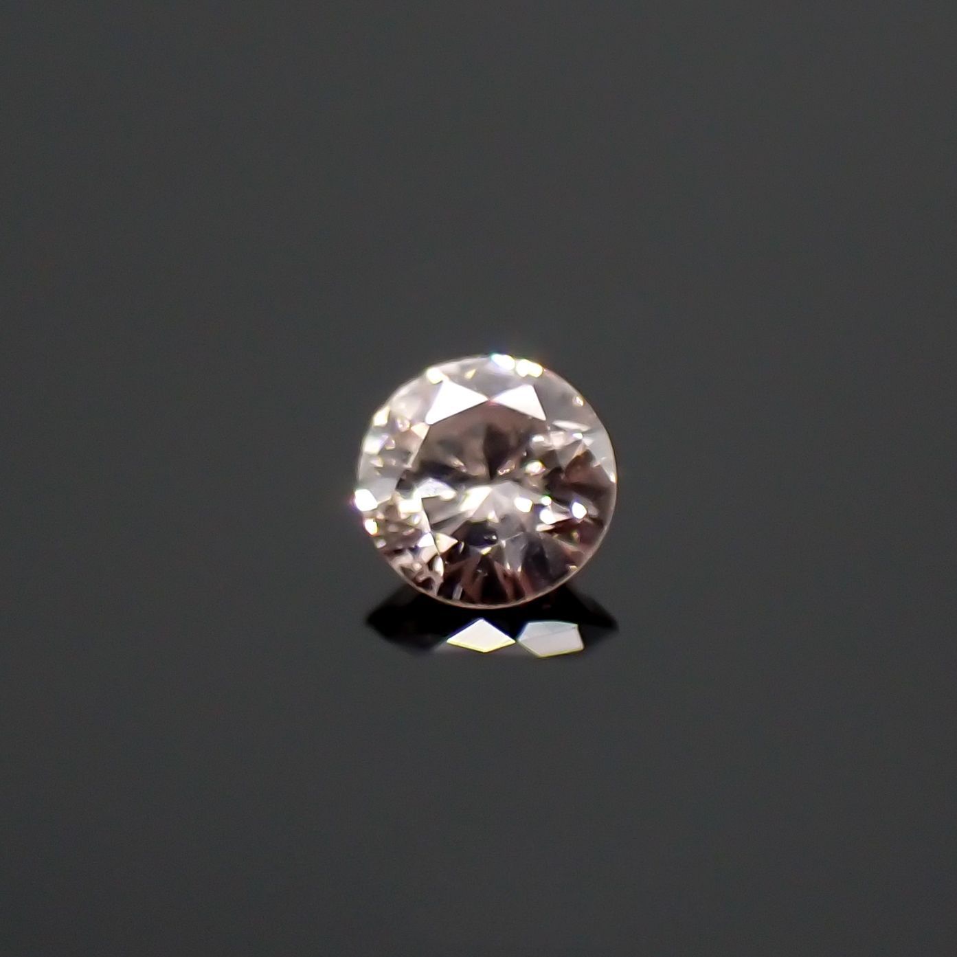ピンクダイヤモンド(宝石名ダイヤモンド) SI-2 / LIGHT BROWN PINK 0.076ct ソ付(CGL)[210711795]2.7×2.7mm前後