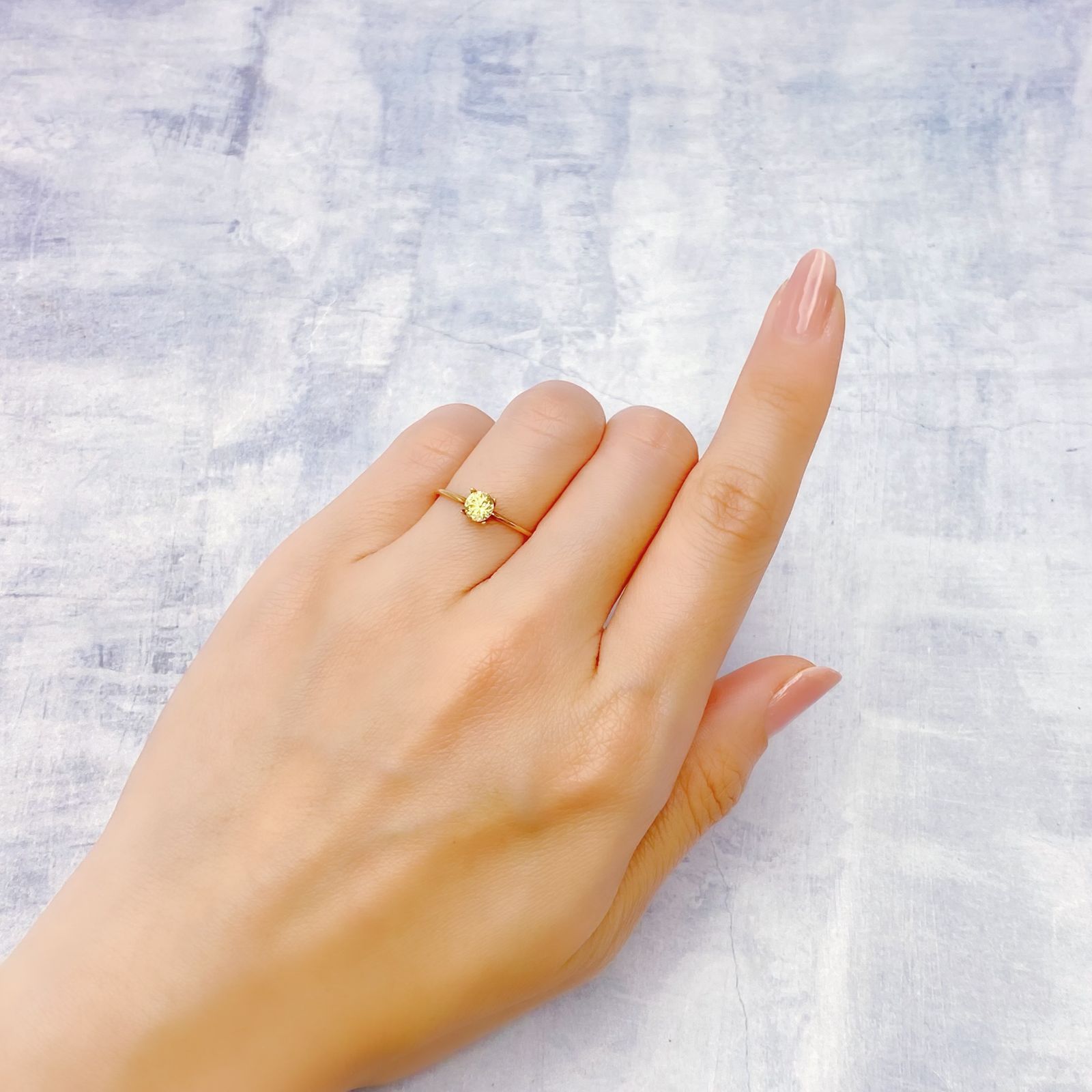 イエロージルコン(宝石名イエロー・ジルコン)スリランカ/カンボジア産 0.50ct 識別済[241129494]4.6x4.6mm前後