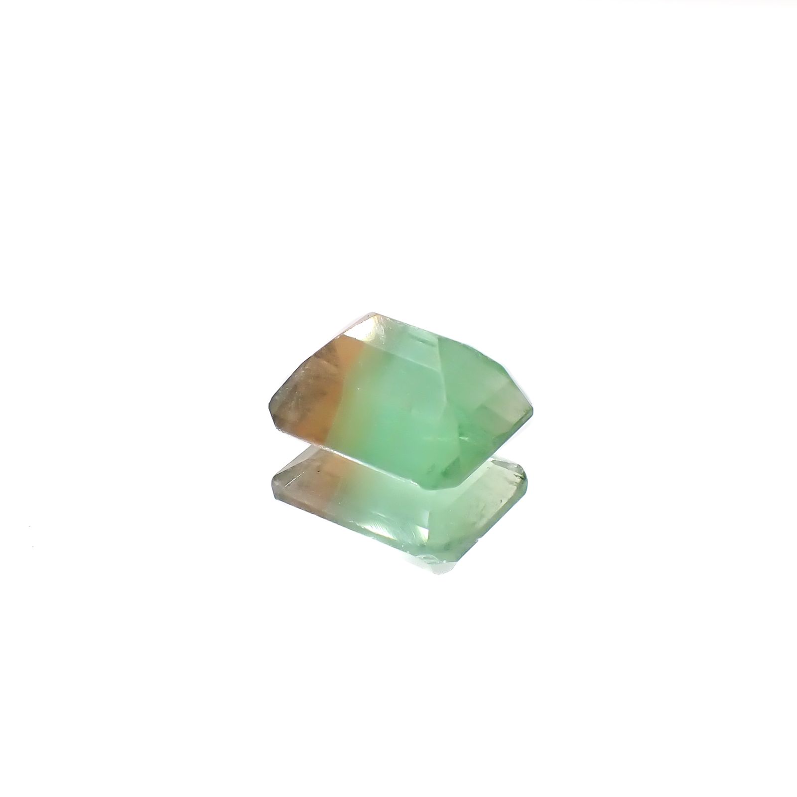 バイカラーフローライト フルオレッセンス ブラジル産 3.76ct[240928913]9.8x8mm前後
