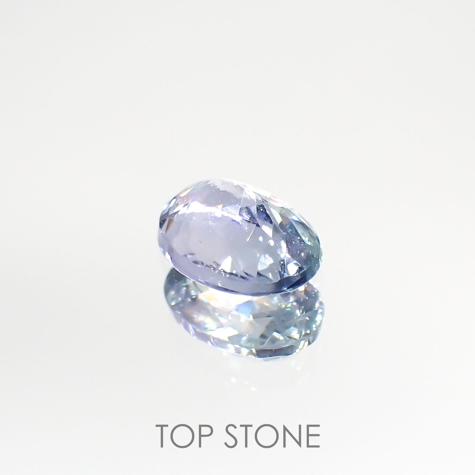 バイカラータンザナイト(ゾイサイト) タンザニア産 ルース 0.96ct[210812653]7.2×5.3mm前後
