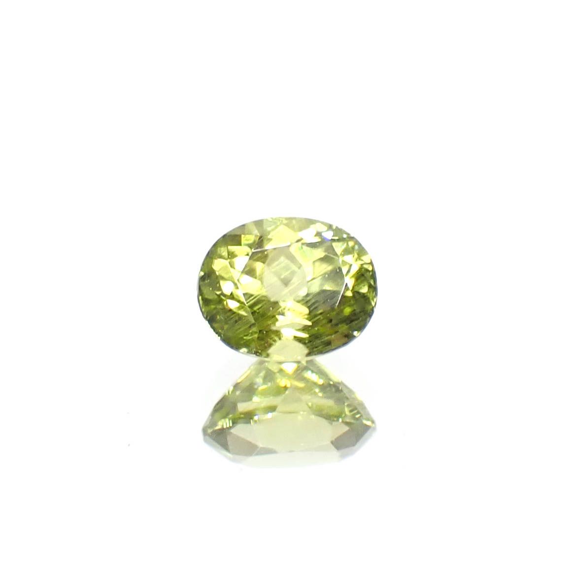 パラサイティックペリドット 採取地：インドネシア・ジェパラ 0.36ct [250730744]4.5x3.6mm前後